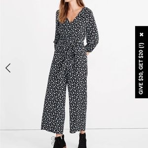 Madewell Ruffle-Sleeve Tie-Waist Jumpsuit in Baby's Breath